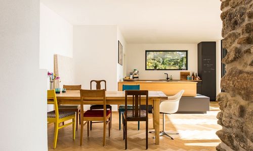 © HAGA AG Das Foto zeigt einen Wohnraum mit Kalkputz